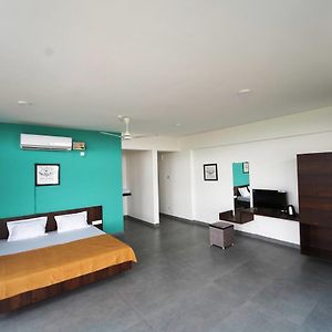 Luxury Studio